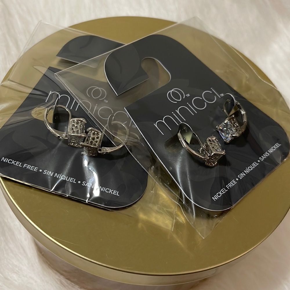 🎉4/$15🎉 Minicci | Silver And Crystal Earrings